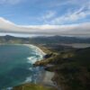 Vista aérea de Allans Beach en la península de Otago, Dunedin, Nueva Zelanda.
